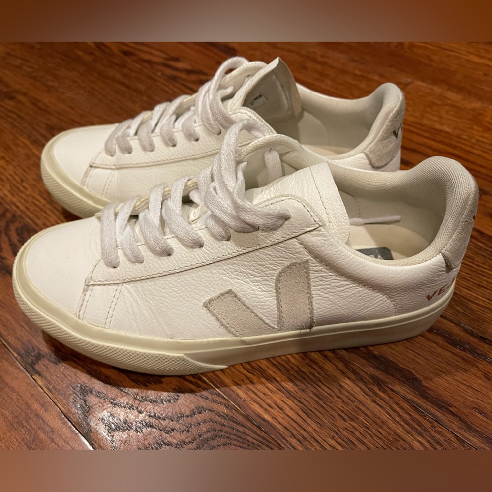 Veja Women's Cream Leather Sneakers Size 35